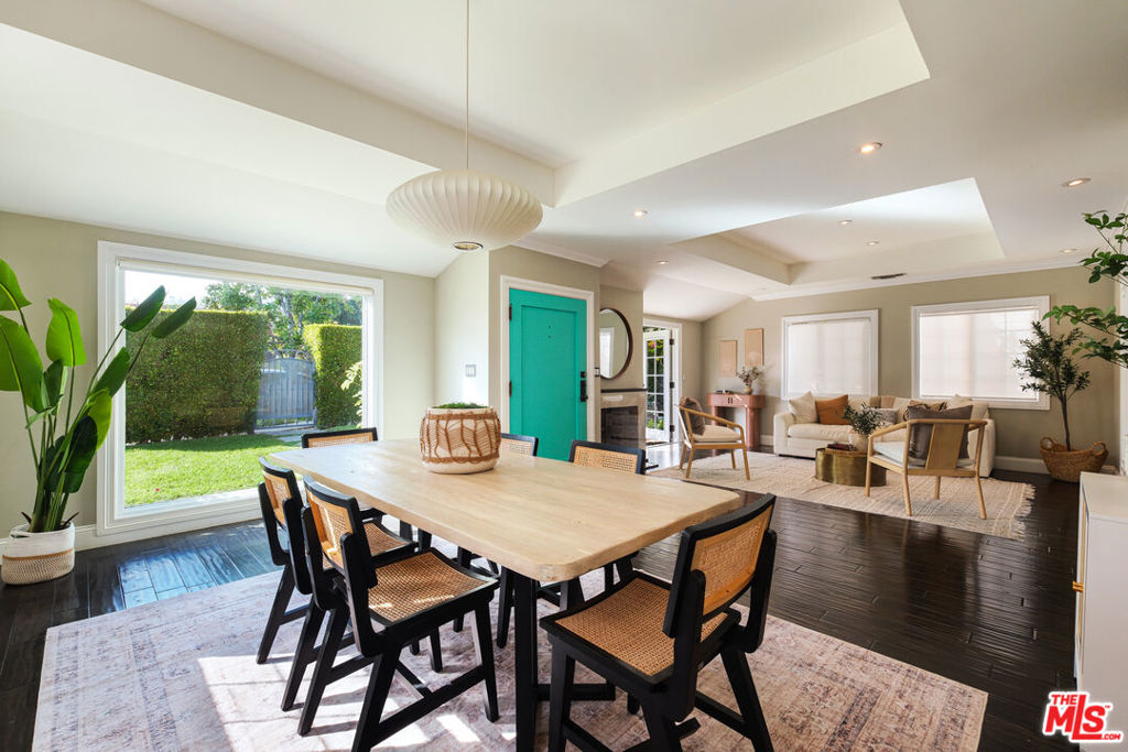 1620 N Stanley Avenue