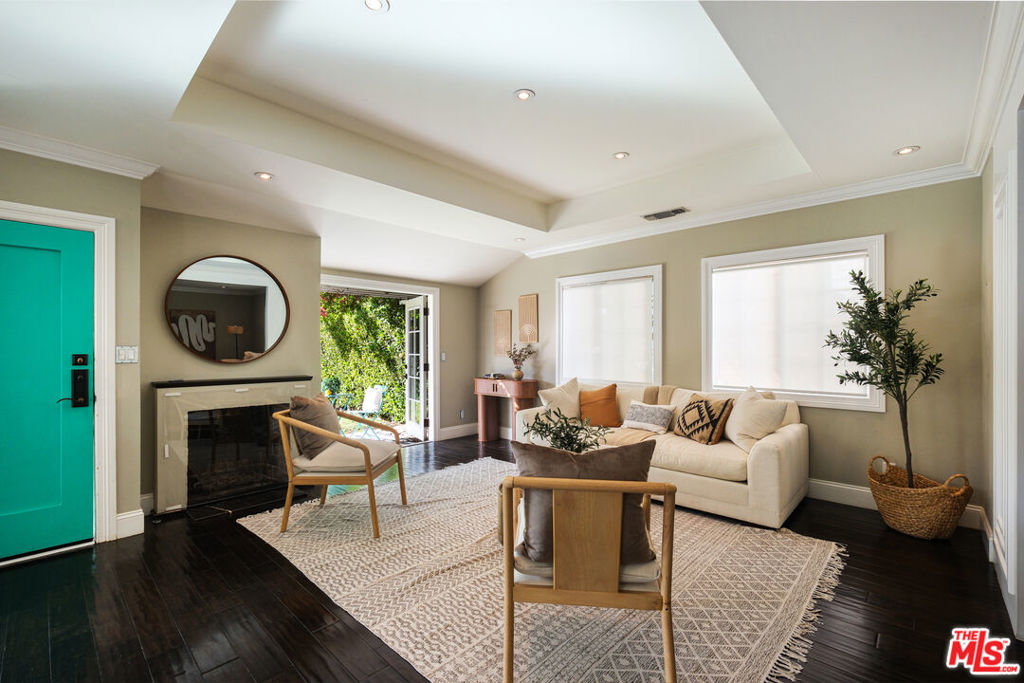 1620 N Stanley Avenue