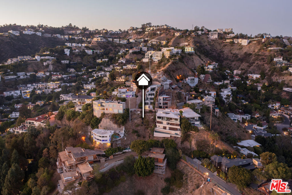 8692 Franklin Avenue