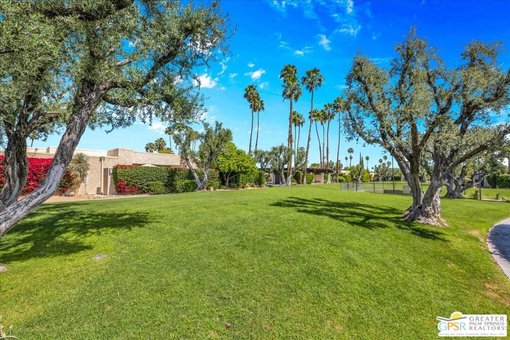 410 N Hermosa Drive