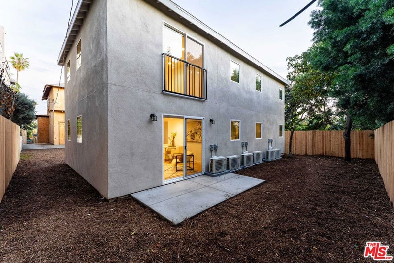 1191 Crenshaw Boulevard
