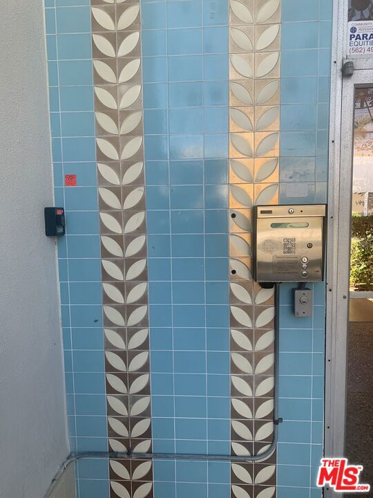 15549 S Budlong Place 9