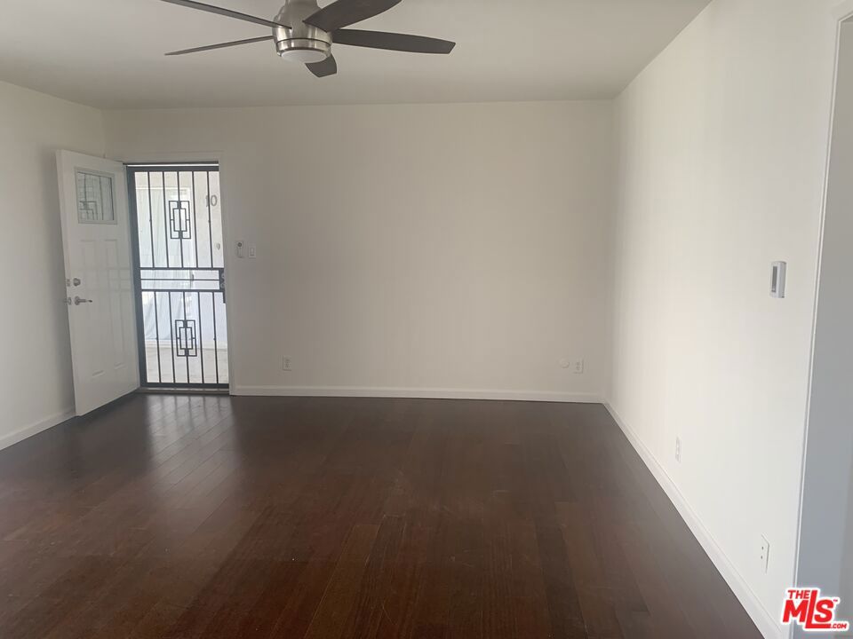 15549 S Budlong Place 9