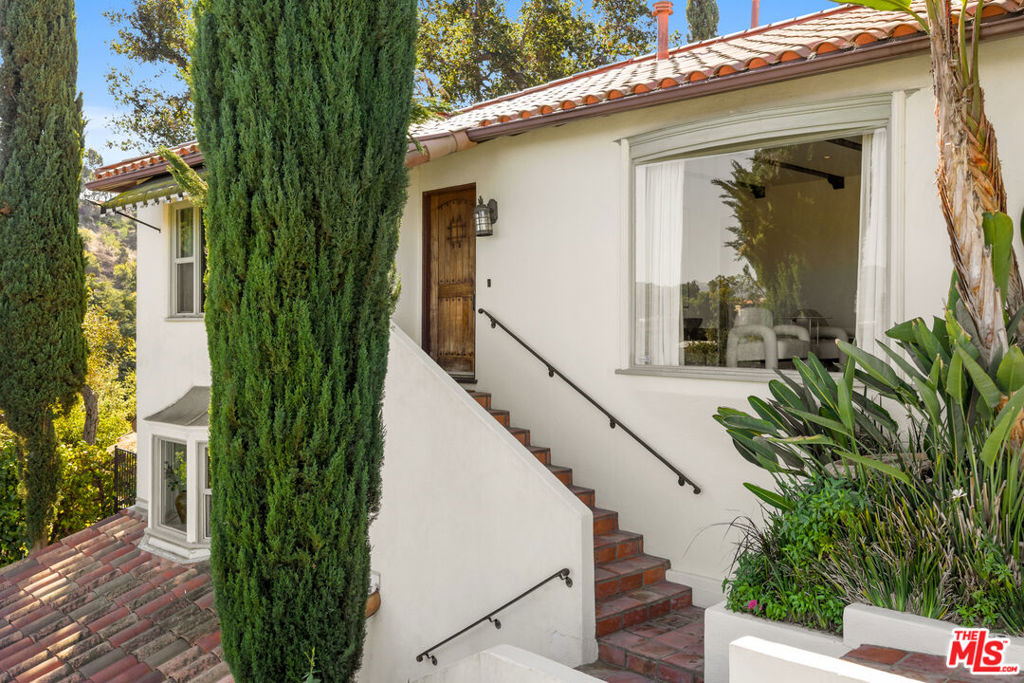 14878 Round Valley Drive