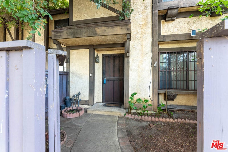 14924 Nordhoff Street 6