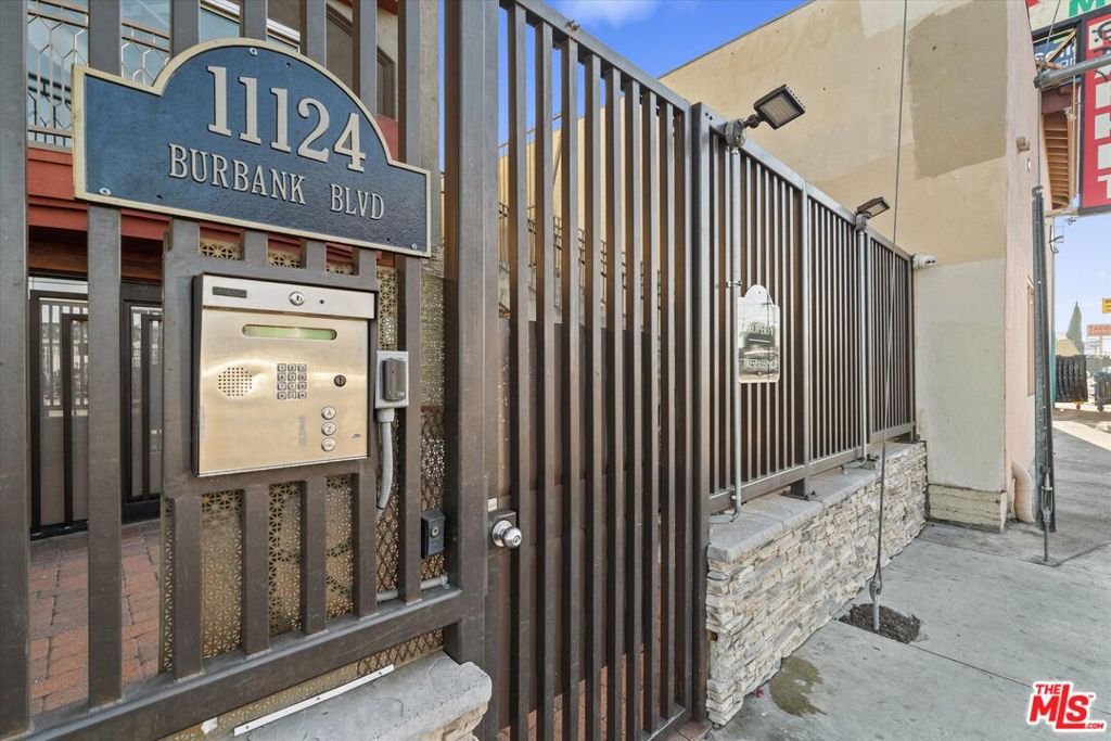 11124 Burbank Boulevard 212