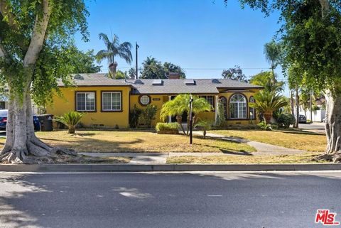 9509 Hildreth Avenue South Gate CA 90280