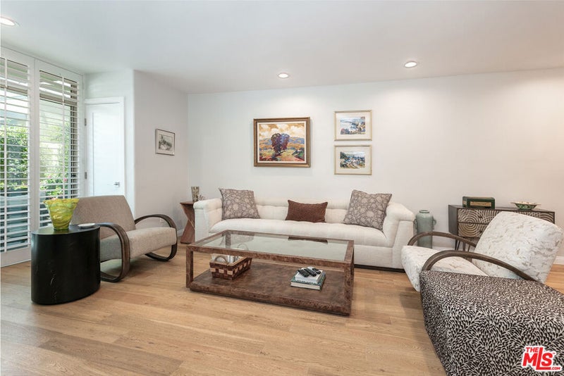 14101 Dickens Street 8