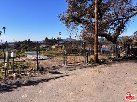 408 Wistaria Place Altadena CA 91001