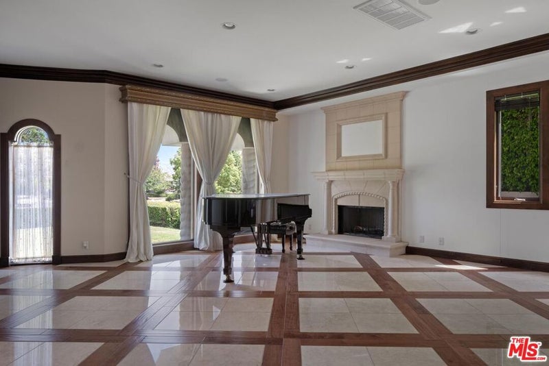 123 Fremont Place