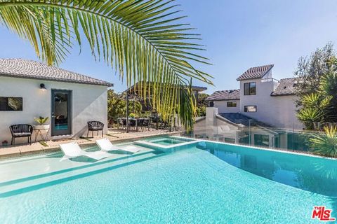 13053 Rose Avenue Los Angeles CA 90066