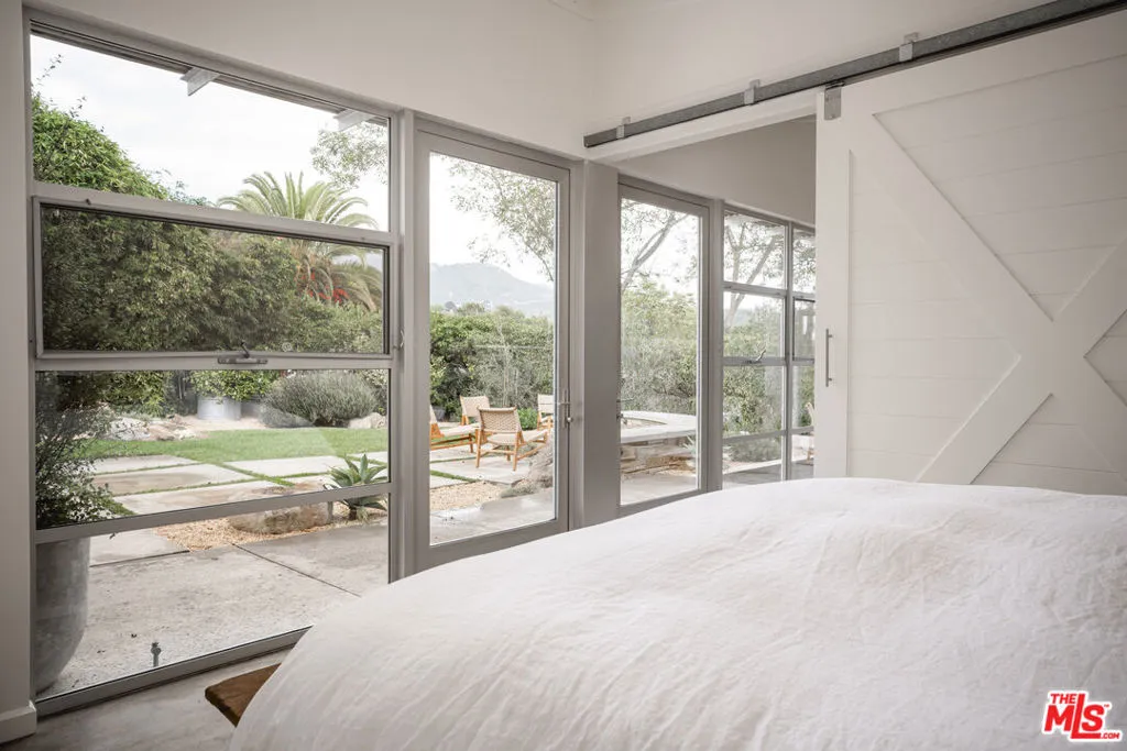 Santa Barbara, California 93105, United States, 3 Bedrooms Bedrooms, ,3 BathroomsBathrooms,Residential,Active,199520