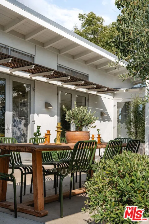 Santa Barbara, California 93105, United States, 3 Bedrooms Bedrooms, ,3 BathroomsBathrooms,Residential,Active,199520