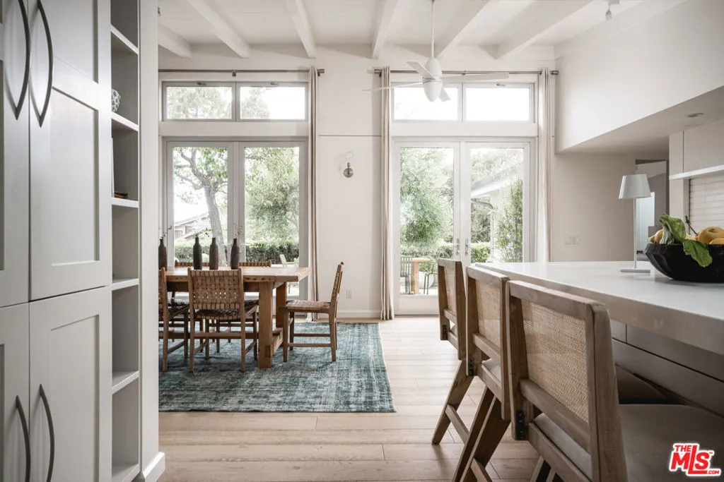 Santa Barbara, California 93105, United States, 3 Bedrooms Bedrooms, ,3 BathroomsBathrooms,Residential,Active,199520