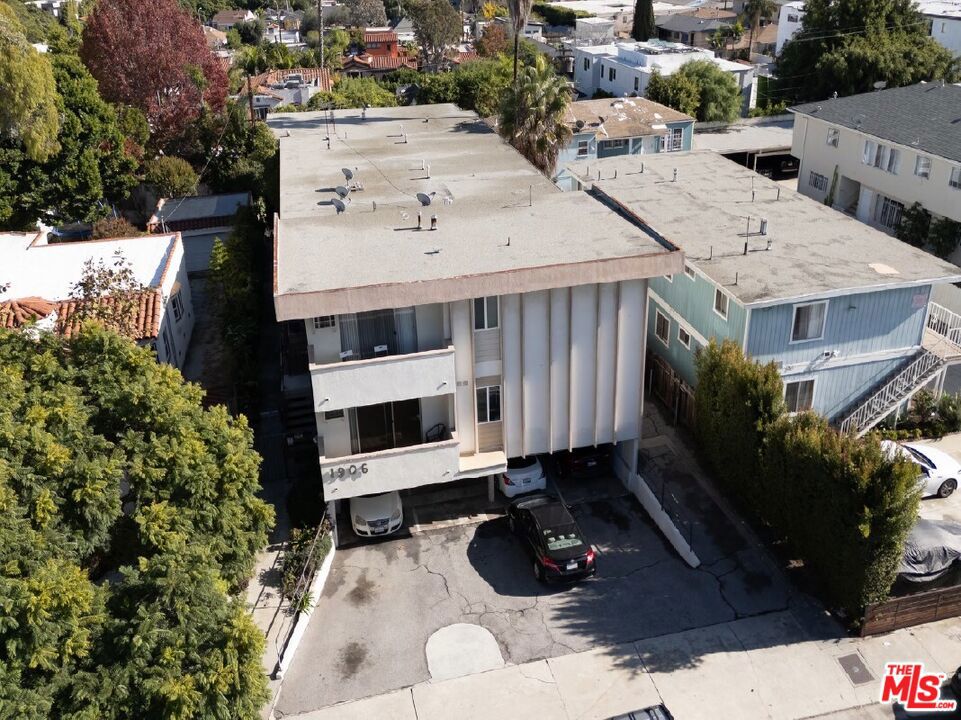 1906 S Shenandoah Street