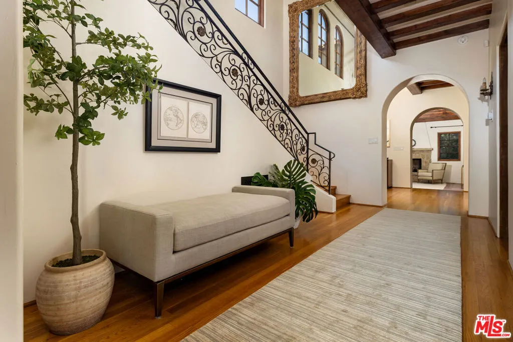 Montecito, California 93108, United States, 5 Bedrooms Bedrooms, ,6 BathroomsBathrooms,Residential,Active,172513