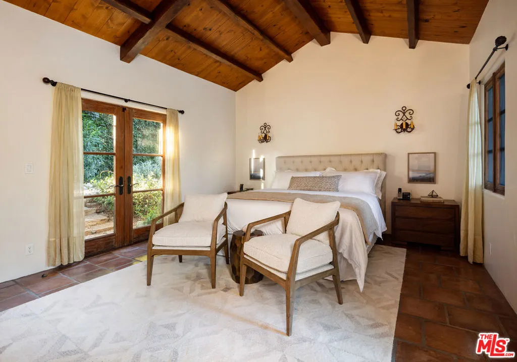 Montecito, California 93108, United States, 5 Bedrooms Bedrooms, ,6 BathroomsBathrooms,Residential,Active,172513