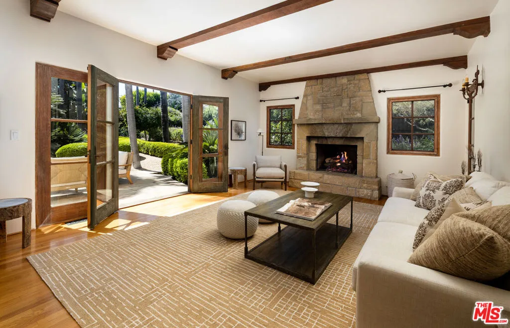 Montecito, California 93108, United States, 5 Bedrooms Bedrooms, ,6 BathroomsBathrooms,Residential,Active,172513