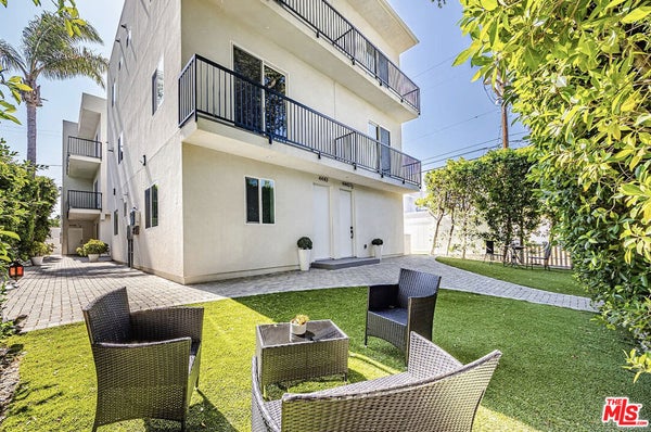 4443 AUCKLAND AVE, TOLUCA LAKE, CA 91602 - Image 0e028b712ba03e55c16b9fb1db59cd14/2128792651
