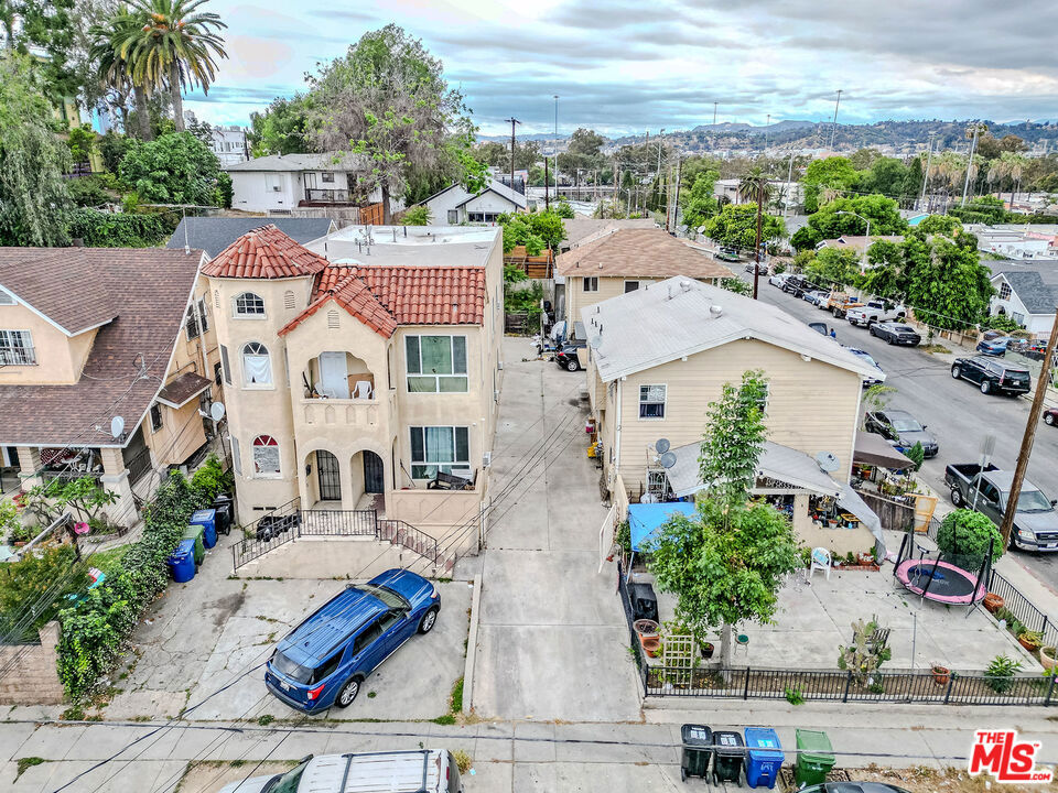 645 N Cummings Street