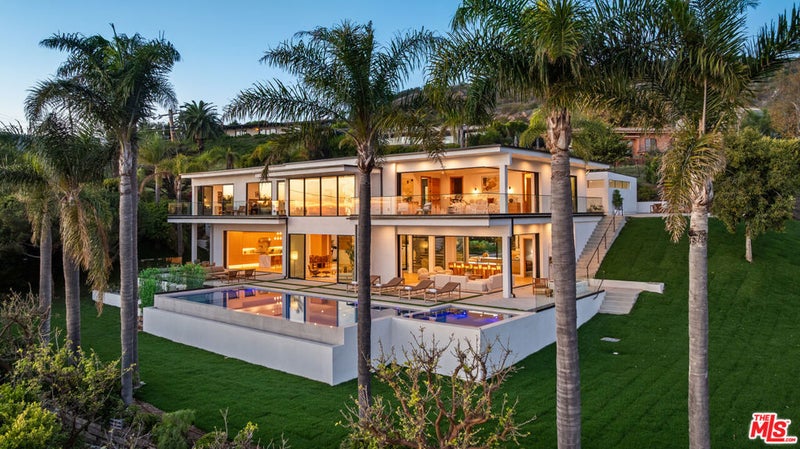 4732 Avenida Del Mar