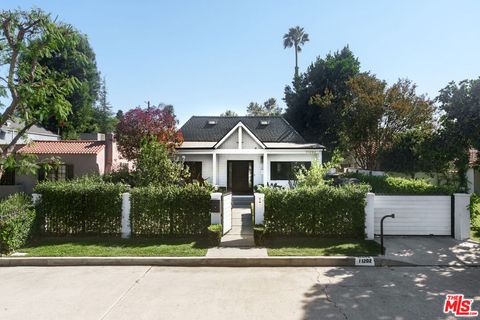 11202 Kling Street North Hollywood CA 91602