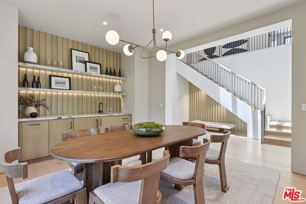 Properties 3 4113 Woodman Avenue