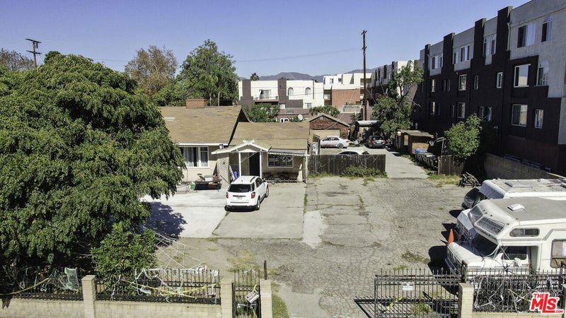14633 Tupper Street
