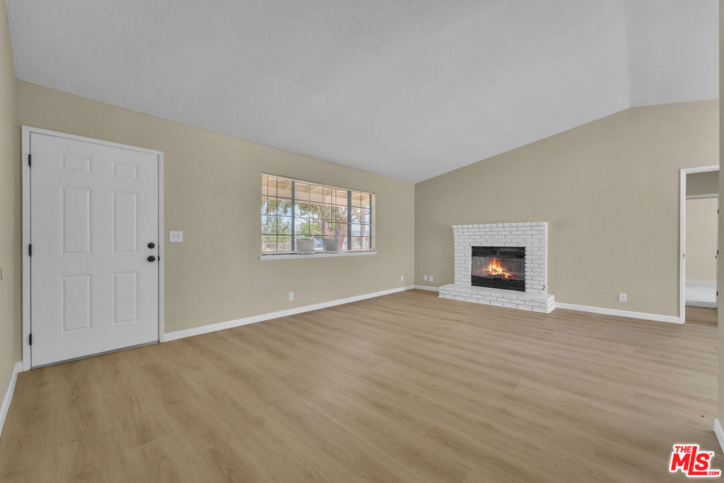 10250 E Avenue Q10