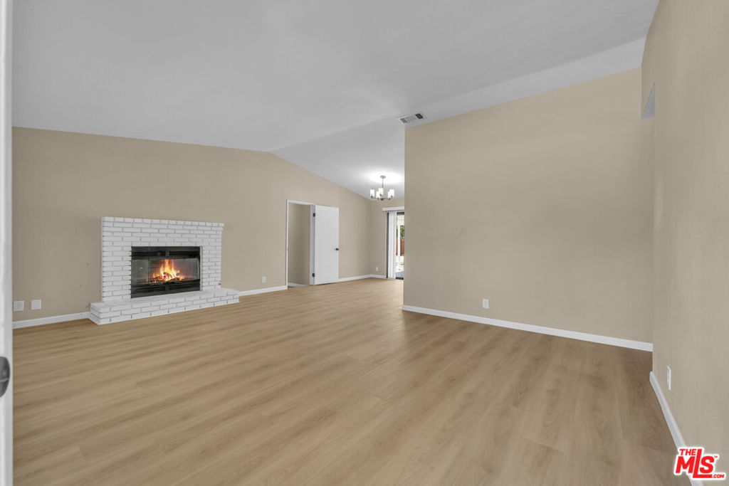 10250 E Avenue Q10