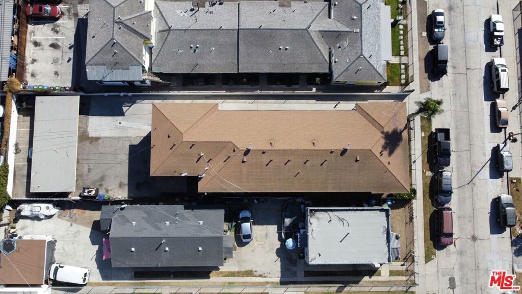 6416 S Victoria Avenue