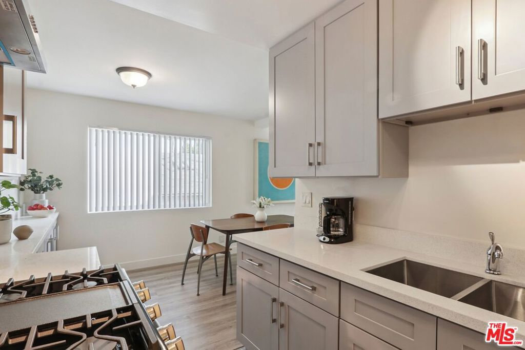 2251 Crenshaw Boulevard