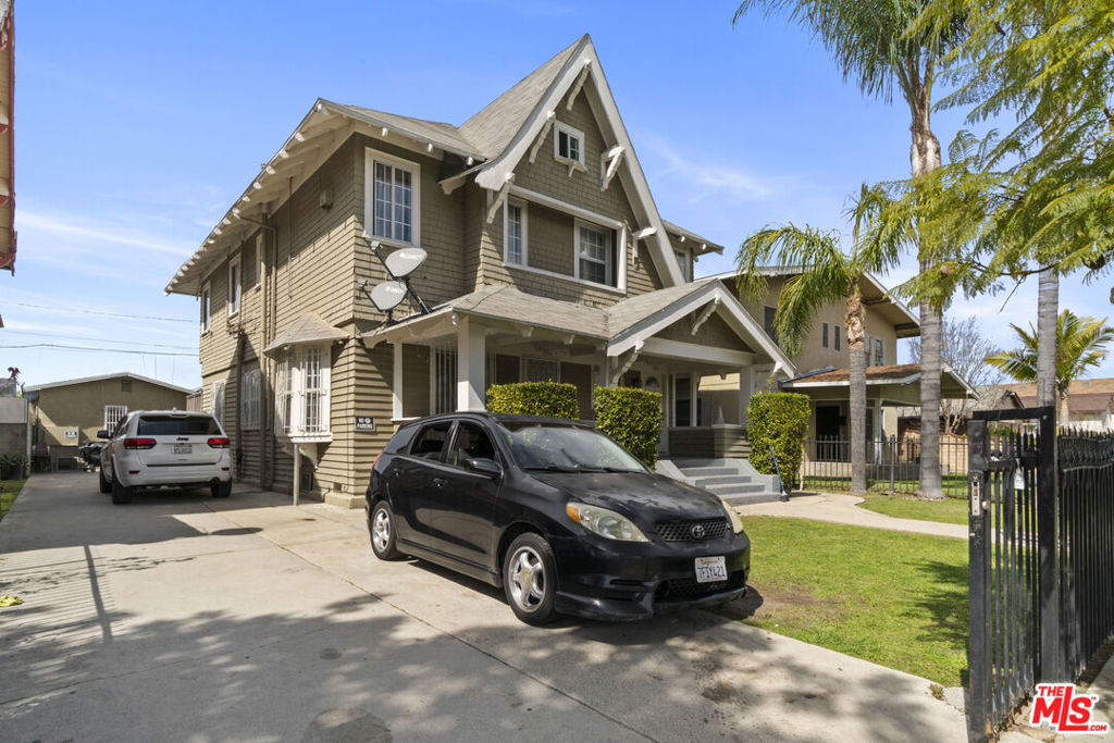 2939 Brighton Avenue