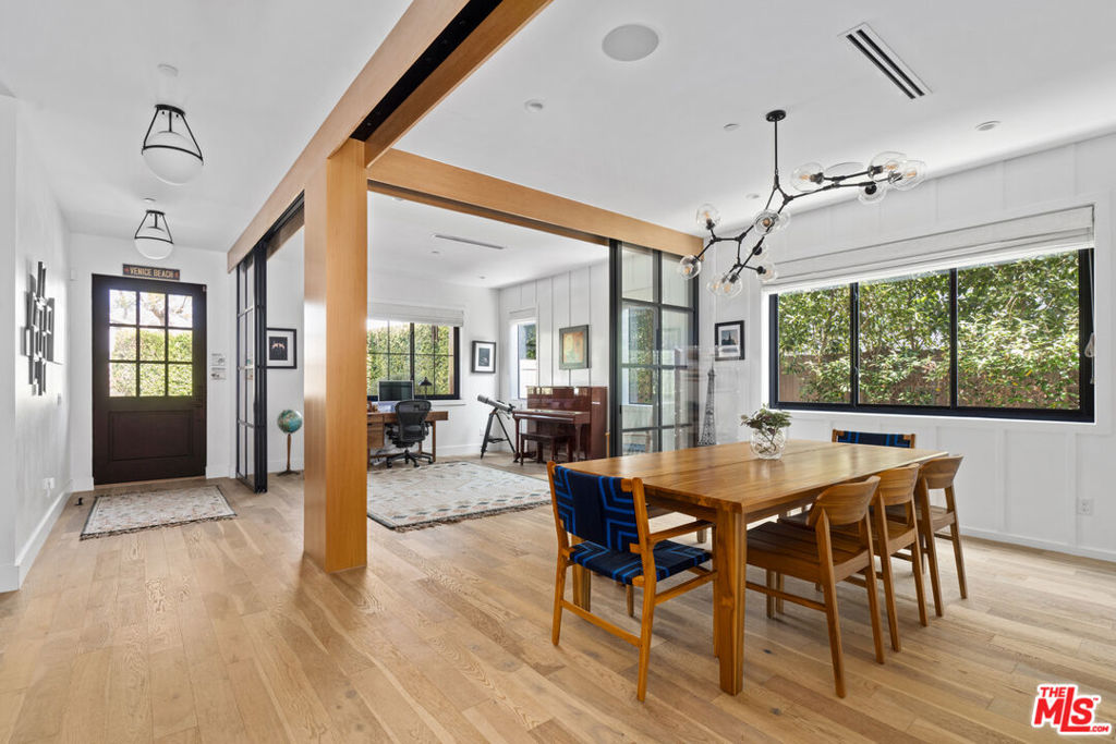 12518 Indianapolis Street