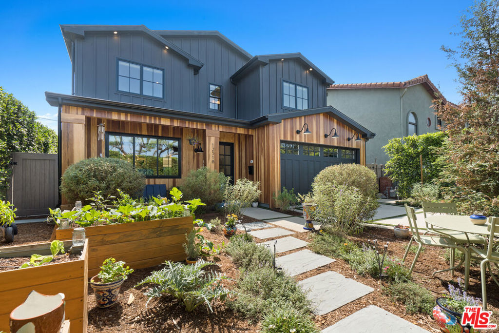 12518 Indianapolis Street