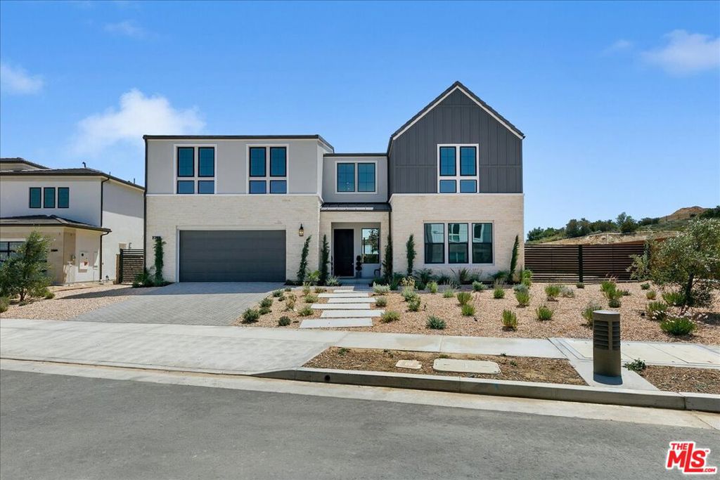 22810 Seaqua Circle