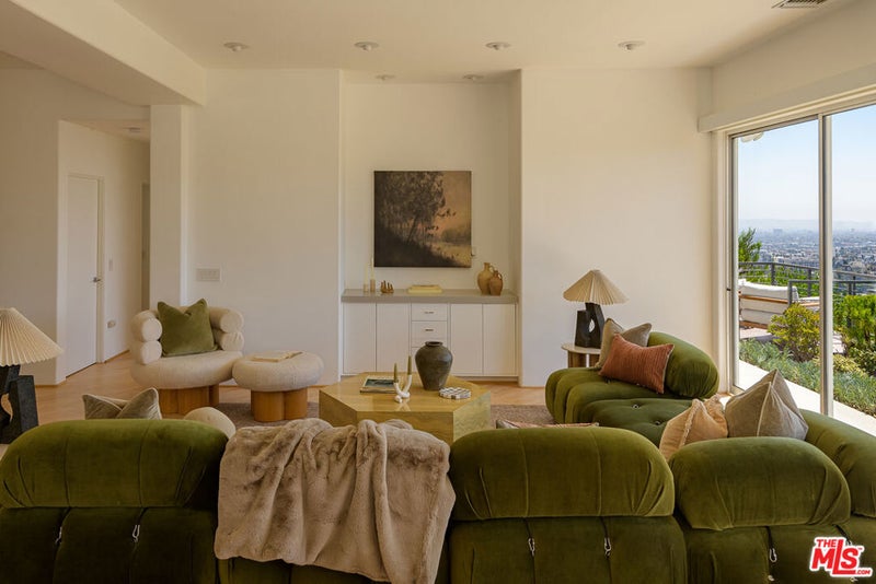 5502 Tuxedo Terrace
