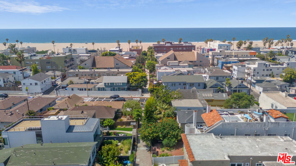 106 Paloma Avenue