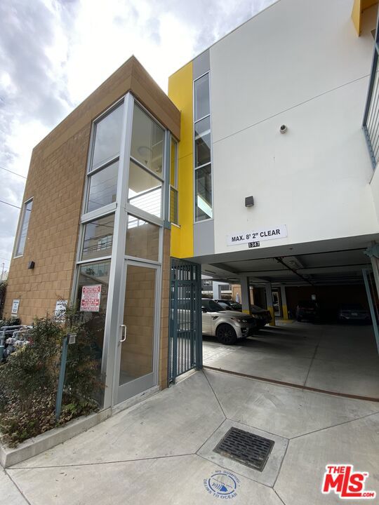 Properties 1 1347 19th Street