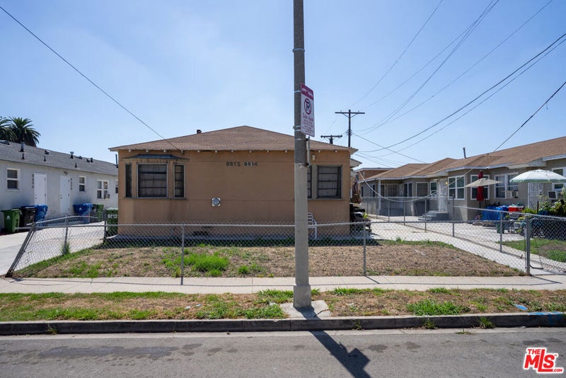 8612 Beverlywood Street