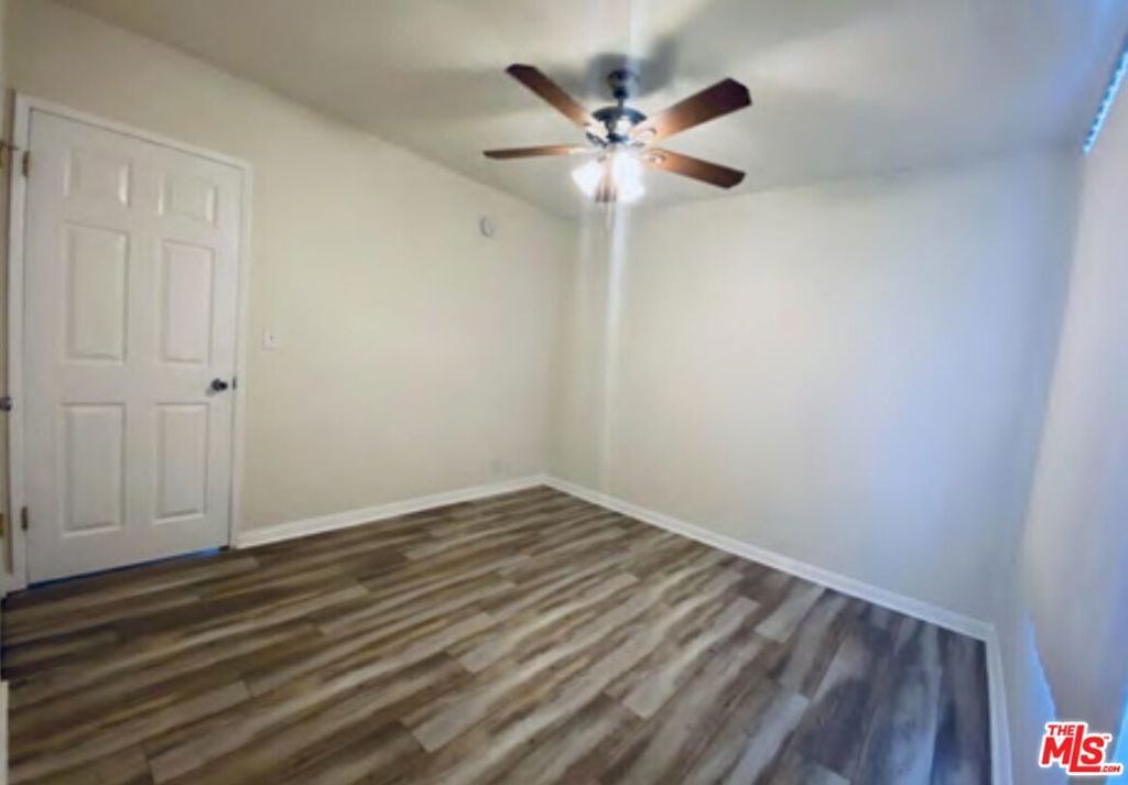 2211 S Genesee Avenue