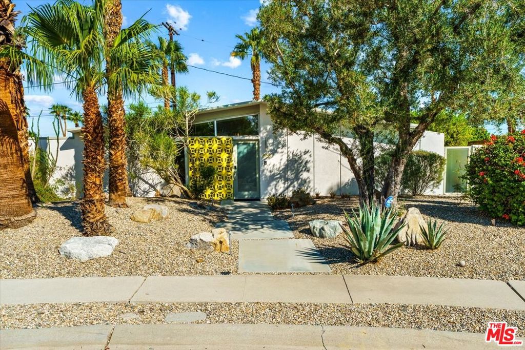 888 E Janet Circle