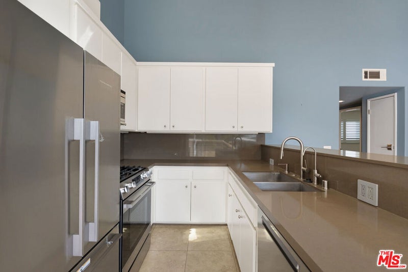 2216 4th Street 7