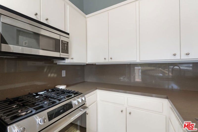 2216 4th Street 7