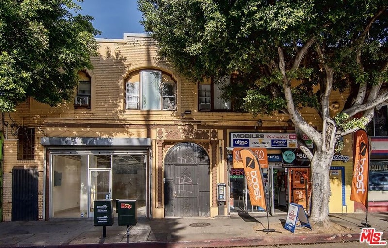 2107 E Cesar E Chavez Avenue