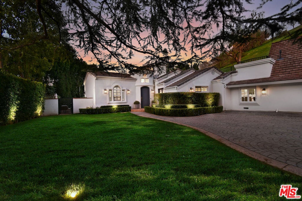 4524 Balboa Avenue
