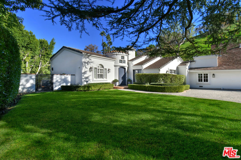 4524 Balboa Avenue