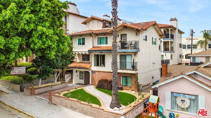 1440 W 9th Street 2
