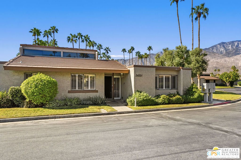 2455 Via Sonoma F
