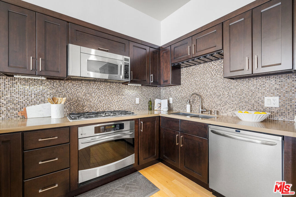 801 S Grand Avenue 1508